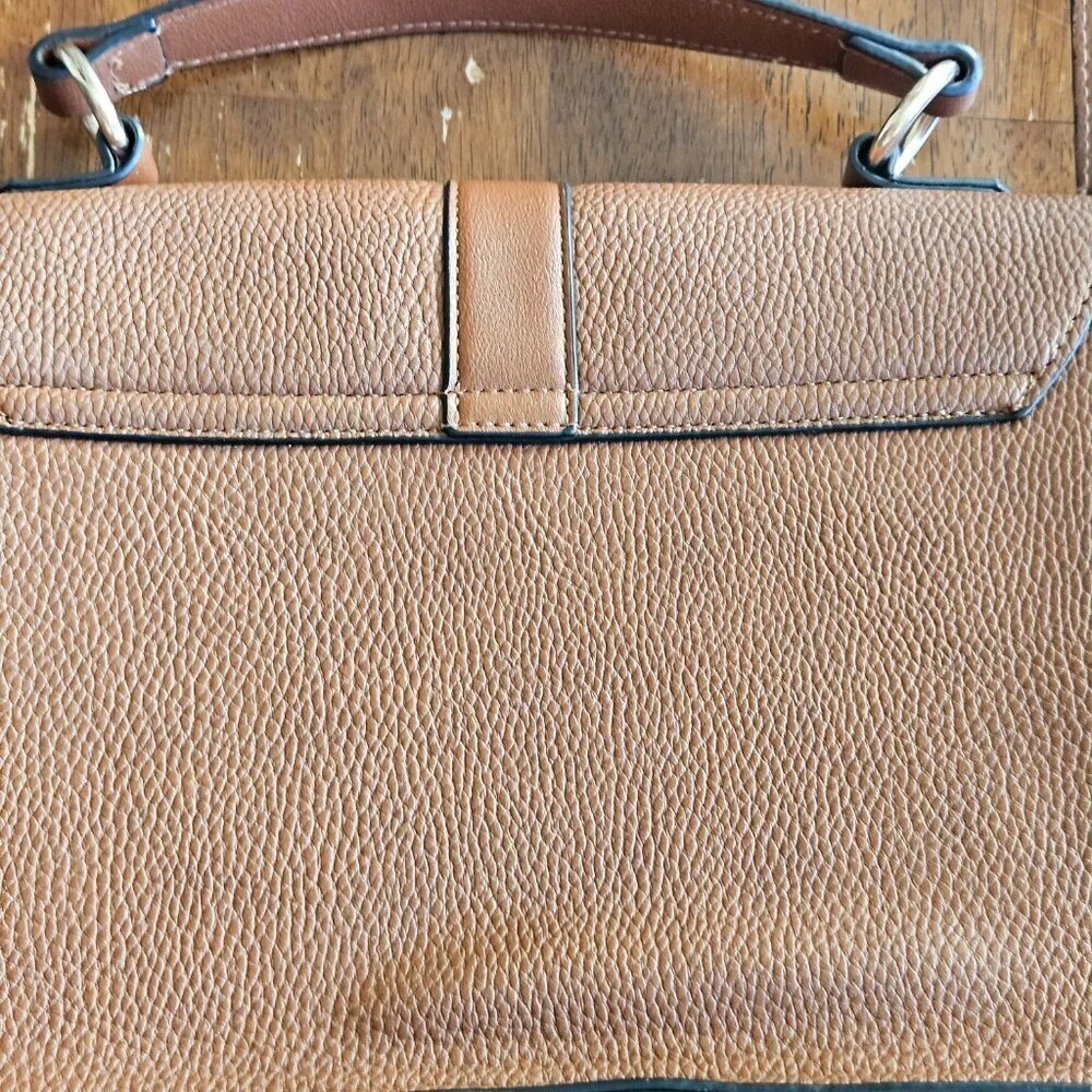 Stradivarius Crossbody Medium Faux Leather brown Purse handle strap Gold lock